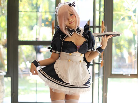 Plongez dans l'univers fantaisiste des maid cafés 