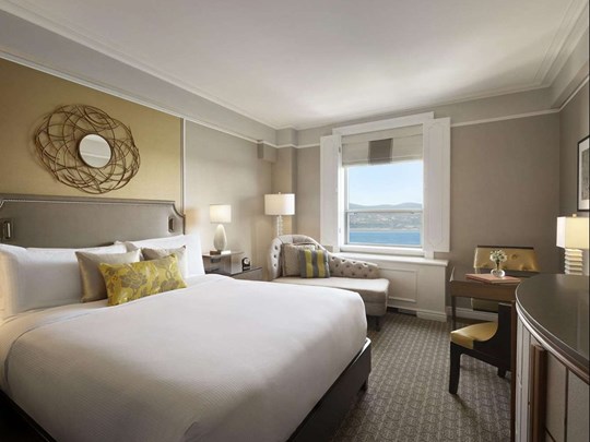 Deluxe River View Room