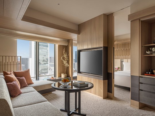 Premier Corner Suite