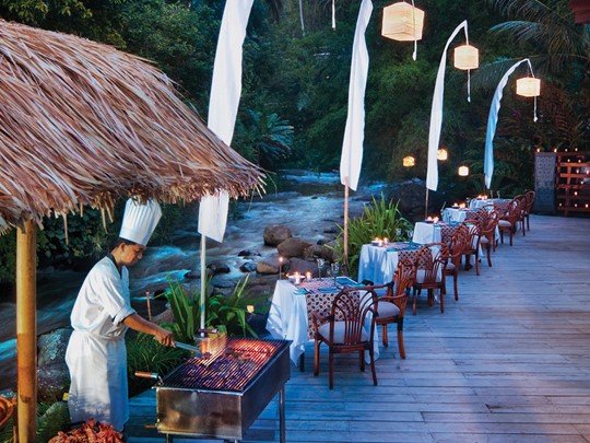 Riverside Café de l'hôtel Four Seasons à Bali