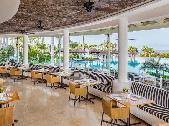 Saveurs méditerranéennes au restaurant Oasis