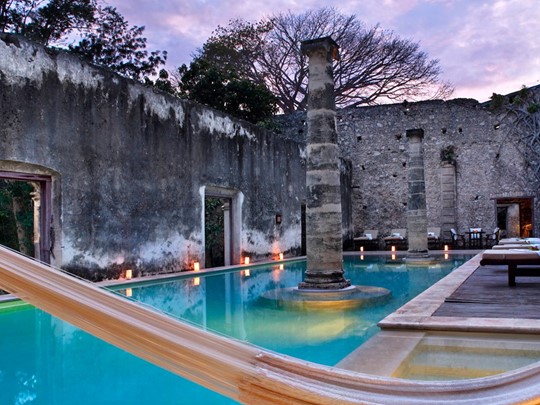 La superbe piscine de l'Hacienda Uayamon au Mexique