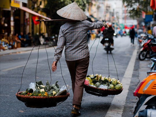 Vendeur ambulant à Hanoi