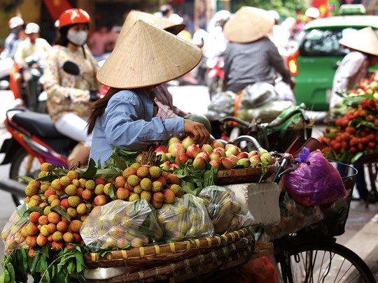 Vendeur ambulant à Saigon