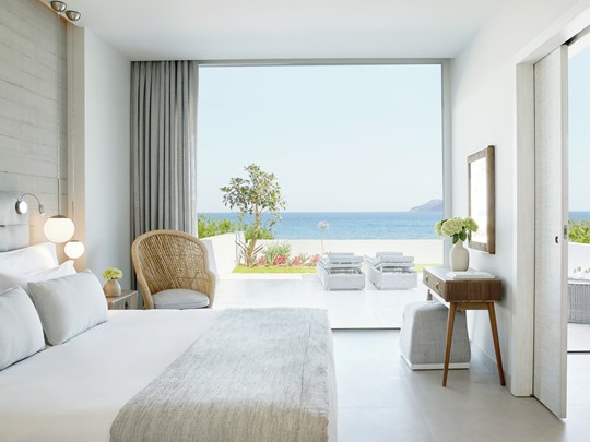 One Bedroom Suite Private Garden- Sea View