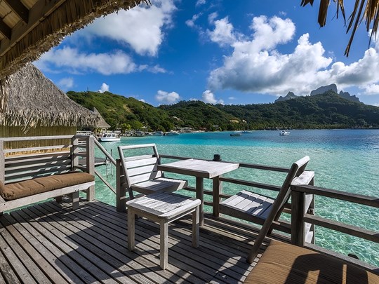 Overwater Bungalow Otemanu Mountain View 