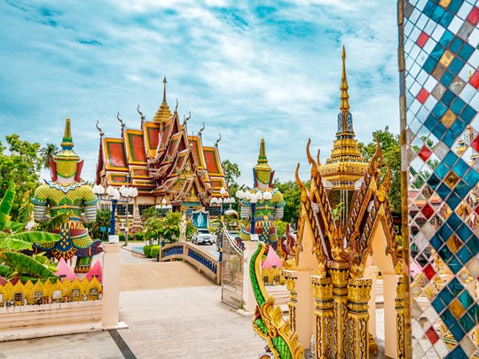 Le temple de Wat Plai Laem