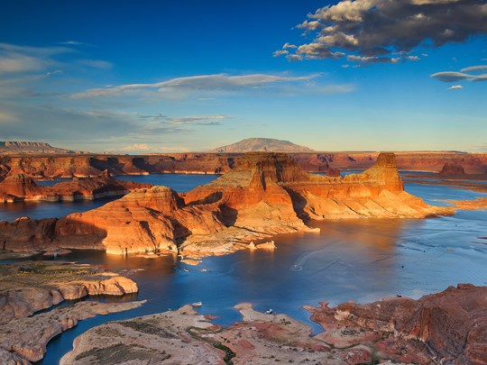 Dévouvrez le Lake Powell, un vaste lac artificiel