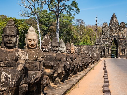 Arrivez par la porte Sud d'Angkor Thom