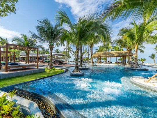 Détendez-vous au bord de la piscine