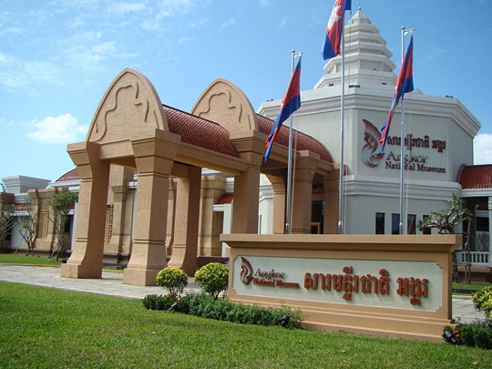 Visite du musée national d'Angkor à Siem Reap