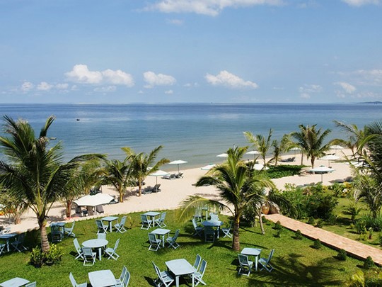La superbe plage de l'hôtel La Véranda à Phu Quoc