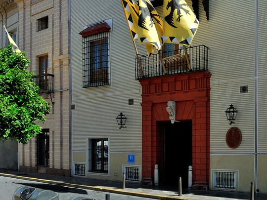 L'entrée de l'hôtel Las Casas de la Juderia situé en plein coeur du quartier de Santa Cruz à Séville