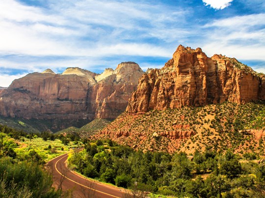 Zion et sa vallée encaissée