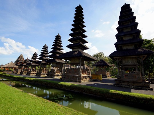 L'ancien temple de Taman Ayung est le deuxième plus grand temple balinais, oeuvre du roi le plus célèbre de Mengwi