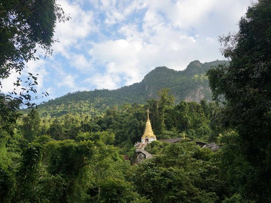 Chiang Dao et son temple en pleine nature