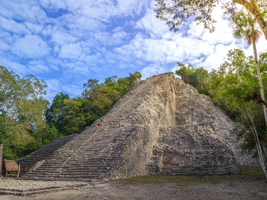 Profitez d'une vue à 360° sur cette pyramide exceptionnelle