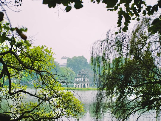 Hanoi, Lac Hoan Kiem