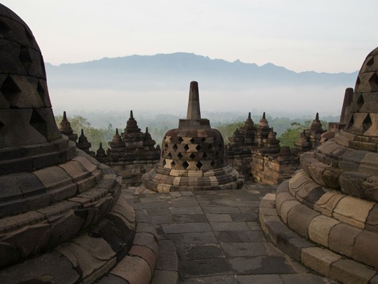 Les stupas du Borobudur à Java