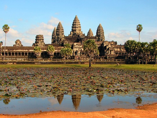 Visite du plus grand monument religieux au monde: Angkor Wat