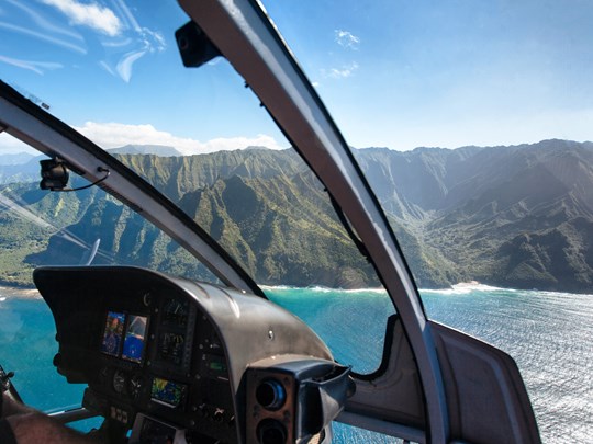 Survolez les plus belles îles d'Hawaii en hélicoptère