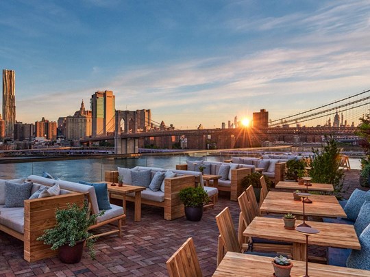 Manhattan et ses ponts iconiques vus depuis Brooklyn