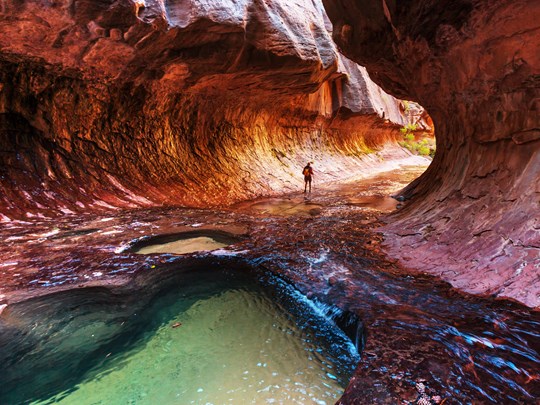Un canyon majestueux sculpté par des millions d’années d’érosion