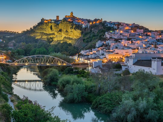 Arcos de la Frontera au coucher du soleil