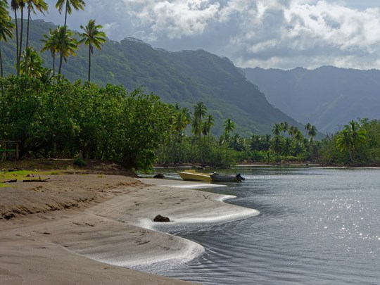 Découvrez les plages sauvages de Nuku Hiva