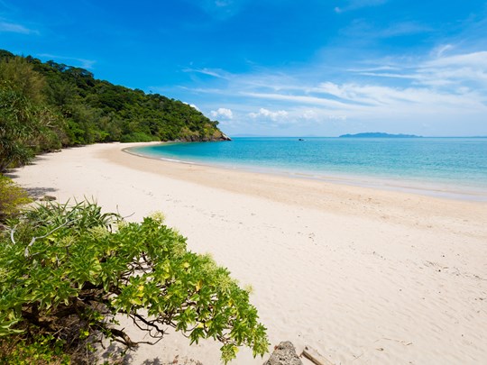 Reposez-vous sur les plages de sable blanc interminables