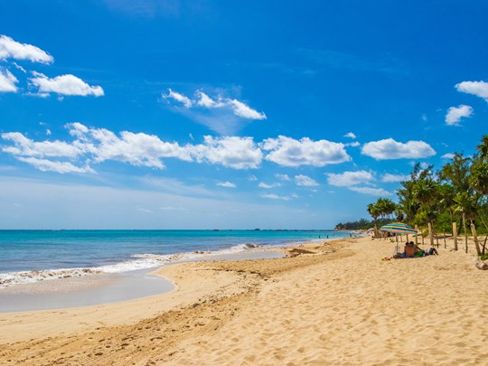 Une plage locale, plus sauvage