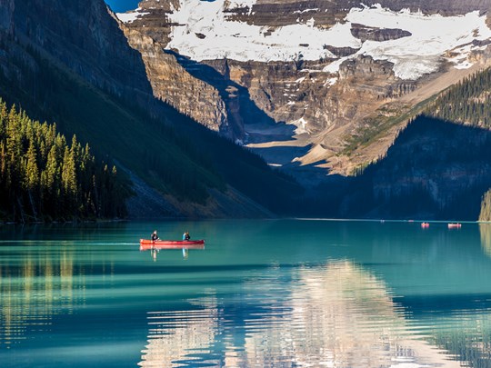 Profitez du paysage incroyable que vous offre le lac Moraine 