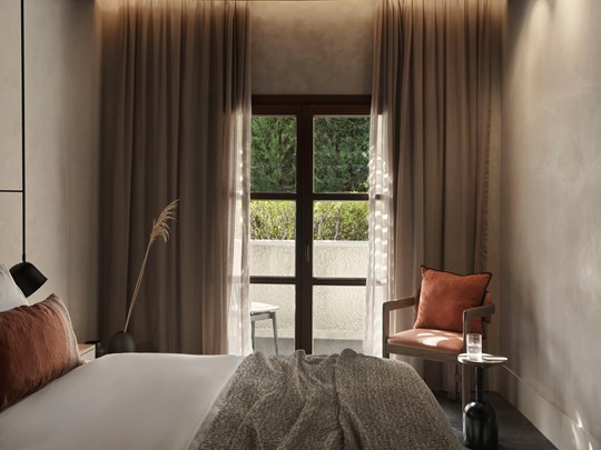 Tropical Cozy Retreat