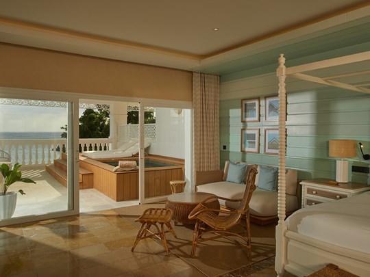 Family Junior Suite with Plunge Pool