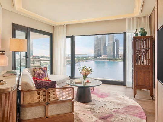 Marina Bay Suite with Balcony