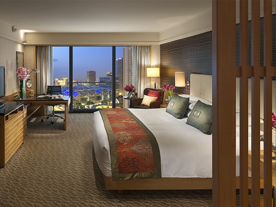 Club City Room