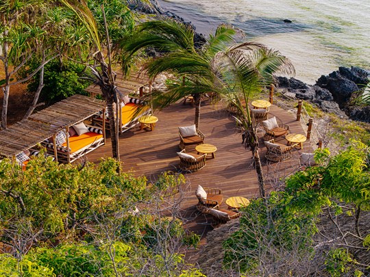 Le cadre verdoyant de l'Upepo Bar