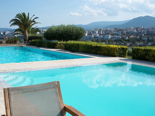 Superior Junior Suite Sharing Pool Sea View
