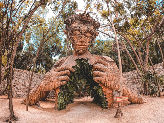 La célèbre statue d'Ahau à Tulum