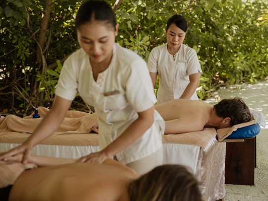 Massages traditionnels et soins holistiques