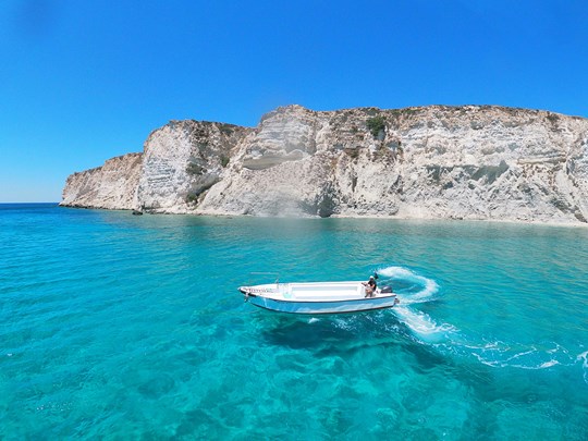 Les eaux turquoise des Cyclades