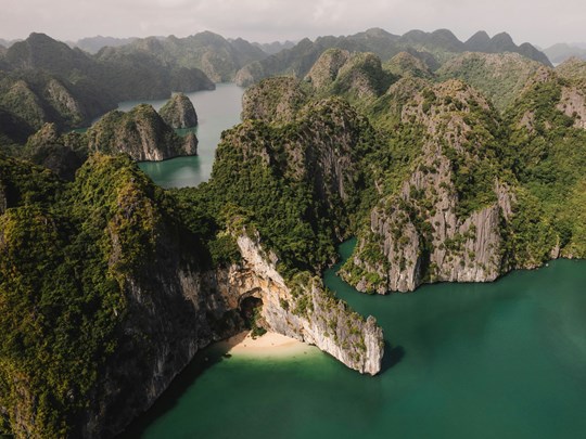 Les joyaux de la baie d'Ha Long 