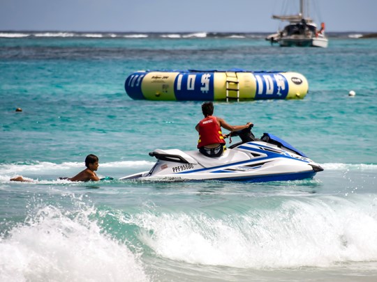 Amusez vous avec toutes les activités nautiques disponibles 