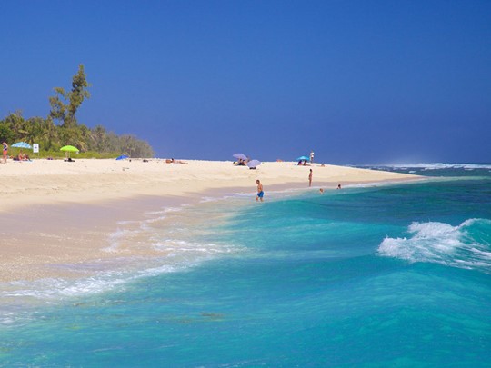 Détendez vous sur la sublime plage de Saint-Gilles à l'île de la Réunion