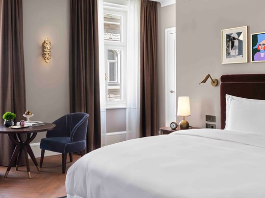 Premier Room