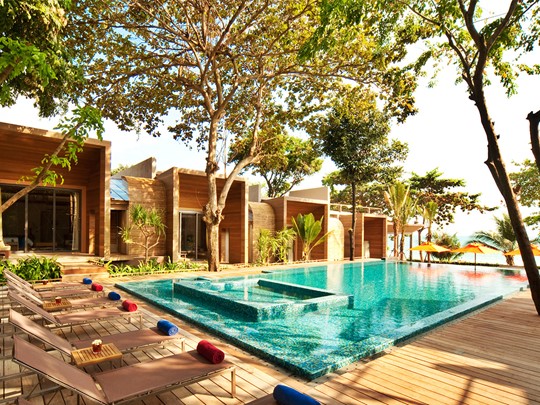 La piscine des Poolside Villas du Sai Kaew Beach Resort