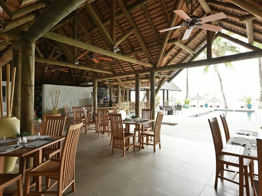 Le restaurant Oak de l'hôtel Le Sakoa à l'île Maurice