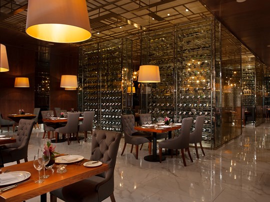 Gastronomie française au restaurant Bordeaux