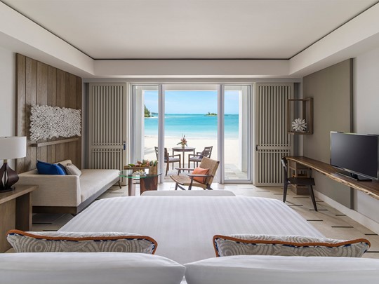 Junior Suite Hibiscus Beach Access