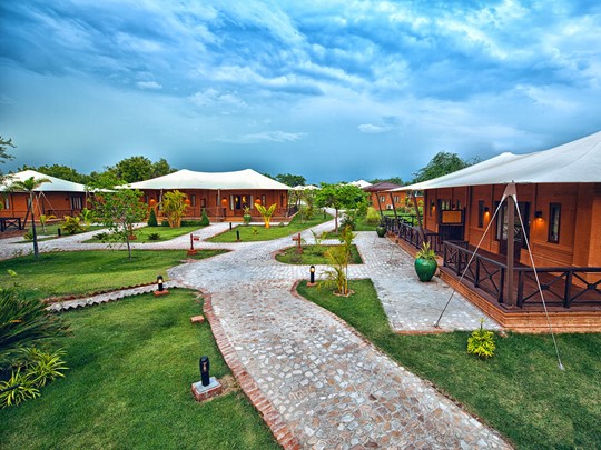 La vue des villas de l'hôtel Bagan Lodge